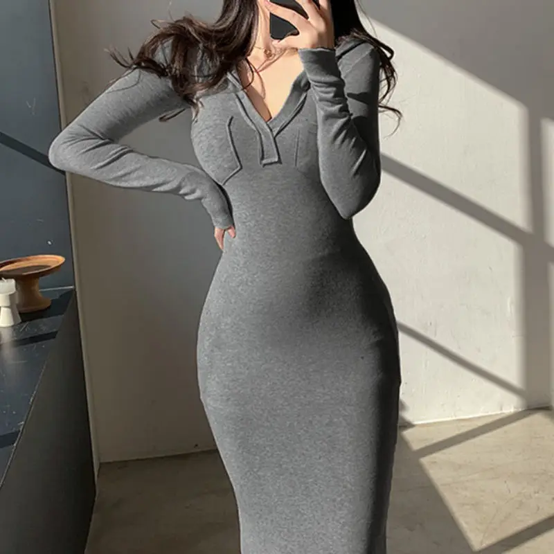 Elegant V-neck Hooded Long Sleeve Grey Base Maxi Skinny Dress Autumn Winter 2022New Korean Casual Sexy Slim Long Bodycon Dresses
Elegant V-neck Hooded Long Sleeve Grey Base Maxi Skinny Dress Autumn Winter 2022New Korean Casual Sexy Slim Long Bodycon Dresses