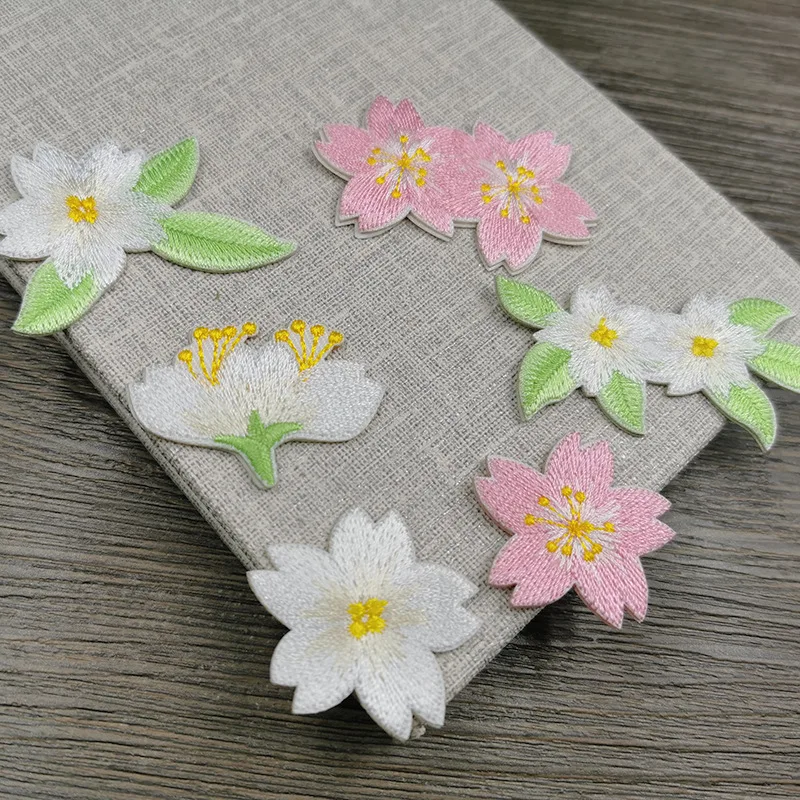 3pcs Cherry Blossom Self-Adhesive Flower Decoration Handmade Diy Clothing Hat Backpack Scarf Embroidered Patch
3pcs Cherry Blossom Self-Adhesive Flower Decoration Handmade Diy Clothing Hat Backpack Scarf Embroidered Patch