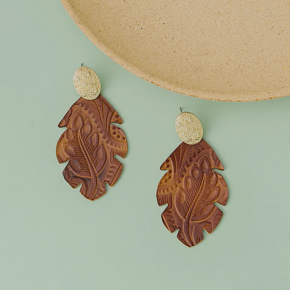 Korean Vintage Alloy Butterfly Leaf Earrings For Women Leather Carved Beautifully Pattern Personality Party Gifts Girls Jewelry
Korean Vintage Alloy Butterfly Leaf Earrings For Women Leather Carved Beautifully Pattern Personality Party Gifts Girls Jewelry