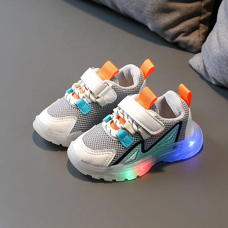 Size 21-30 Baby Casual Shoes With LED lights Children Breathable Luminous Sneakers For Kids Boys Girls Glowing Led Toddler Shoes
Size 21-30 Baby Casual Shoes With LED lights Children Breathable Luminous Sneakers For Kids Boys Girls Glowing Led Toddler Shoes