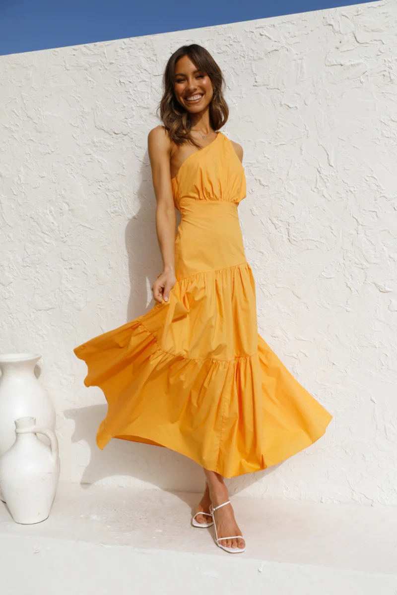 Fashion Women's Maxi Dresses One Shoulder Knotted Solid Long Skirts Elegant Ladies Sweet Vacation Dress for Women Clothing
Fashion Women's Maxi Dresses One Shoulder Knotted Solid Long Skirts Elegant Ladies Sweet Vacation Dress for Women Clothing