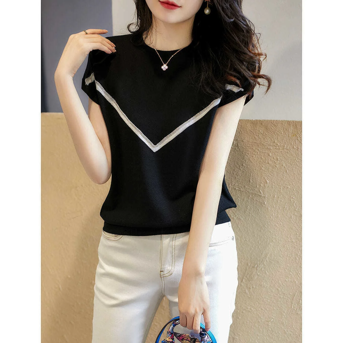 2023 New Women Summer Slim Short Sleeve O Neck Contrast Color Tops Casual Cute Loose Knit Ice Silk T Shirts Female Clothing P143
2023 New Women Summer Slim Short Sleeve O Neck Contrast Color Tops Casual Cute Loose Knit Ice Silk T Shirts Female Clothing P143