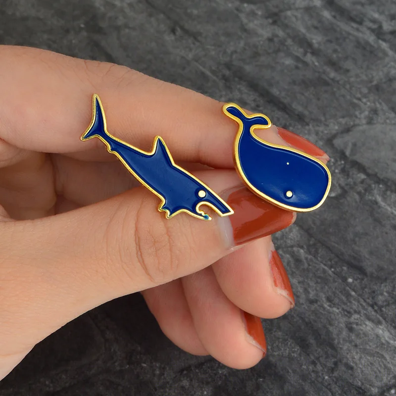 

Animal Whale & Shark Brooches Badges Lapel Pins Enamel Blue Pin Backpack Bag Hats Jewelry Accessories Gift Brooch for Kids