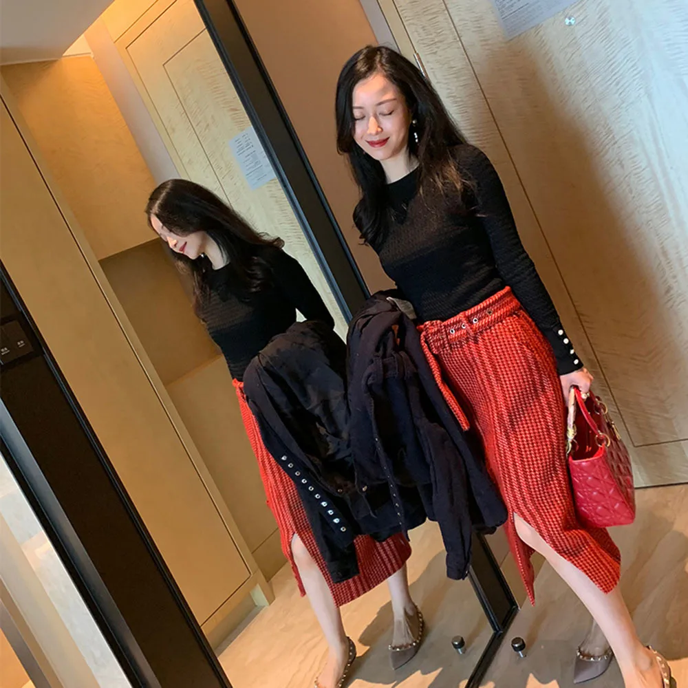 New 2022 Autumn Winter French Red Small Fragrance Wind High Waist Wool Skirts Lady Elegant Tweed Slit Casual Office Women Skirt
New 2022 Autumn Winter French Red Small Fragrance Wind High Waist Wool Skirts Lady Elegant Tweed Slit Casual Office Women Skirt