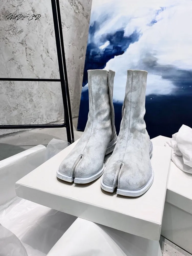 Mens Womens Mid-calf Split Toe Boots Fashion Casual Genuine Leather Cowhide Height Increased Air Cushion Heel Platform Boots
Mens Womens Mid-calf Split Toe Boots Fashion Casual Genuine Leather Cowhide Height Increased Air Cushion Heel Platform Boots