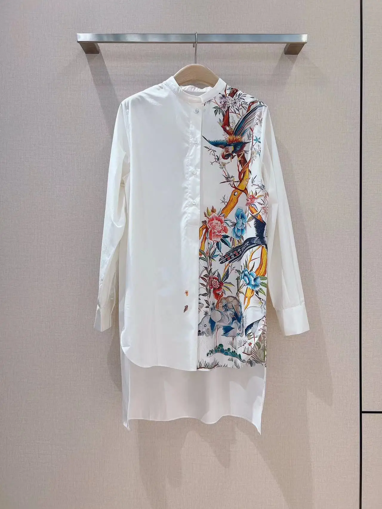 Fyion Women White Long Blouses Tops 2022 Spring Runway Print Shirt Ladies Elegant Vintage Single Breasted Shirts
Fyion Women White Long Blouses Tops 2022 Spring Runway Print Shirt Ladies Elegant Vintage Single Breasted Shirts