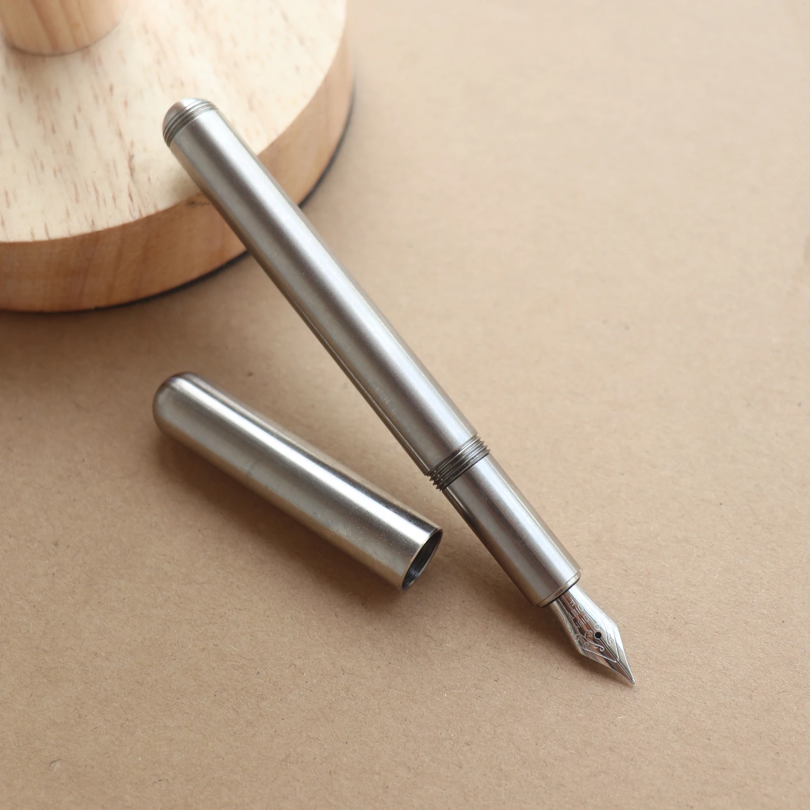 Titanium Pen Pocket Bussiness Outdoors Writing Tools Hand made EDC Silver Color Handcrafted Signature Pens Ink Refillable
Titanium Pen Pocket Bussiness Outdoors Writing Tools Hand made EDC Silver Color Handcrafted Signature Pens Ink Refillable