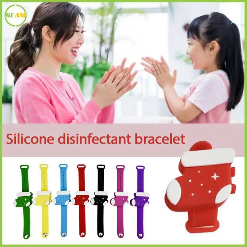 

Silicone Bracelet Wristband Hand Sanitizer Disinfectant Sub-packing Hand Dispenser Wearable Hand Sanitizer Dispenser Pump Cocina