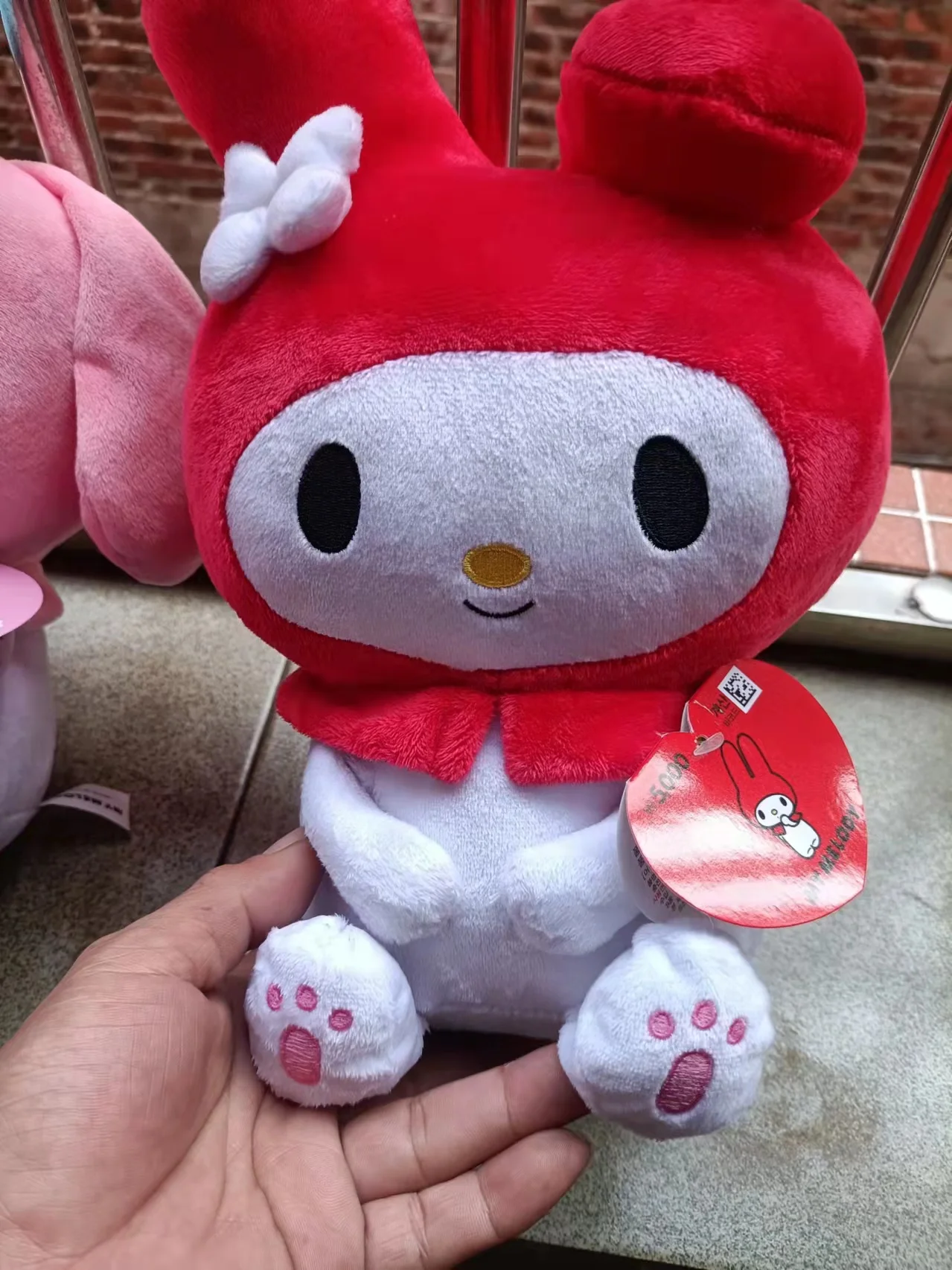 Sanrio серии Плюшевые игрушки Kawaii Melody Мягкая кукла кулон Kuromi брелок изысканное животное мягкий прекрасный рюкзак Декор подарок
Sanrio серии Плюшевые игрушки Kawaii Melody Мягкая кукла кулон Kuromi брелок изысканное животное мягкий прекрасный рюкзак Декор подарок