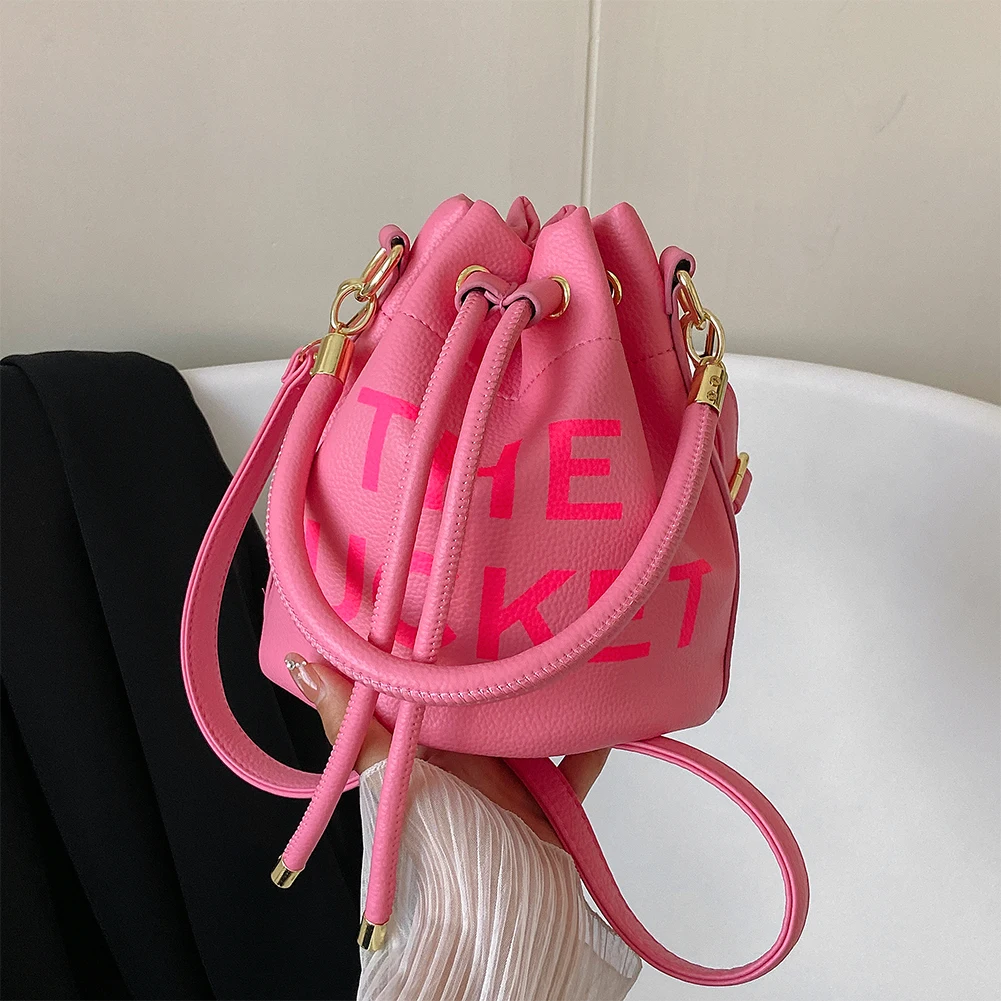 Brand Letter Bucket Bag Ladies Fashion Leather Shoulder Messenger Bag Luxury Designer The Tote Bag Vintage Handbag Wallet Sac
Brand Letter Bucket Bag Ladies Fashion Leather Shoulder Messenger Bag Luxury Designer The Tote Bag Vintage Handbag Wallet Sac