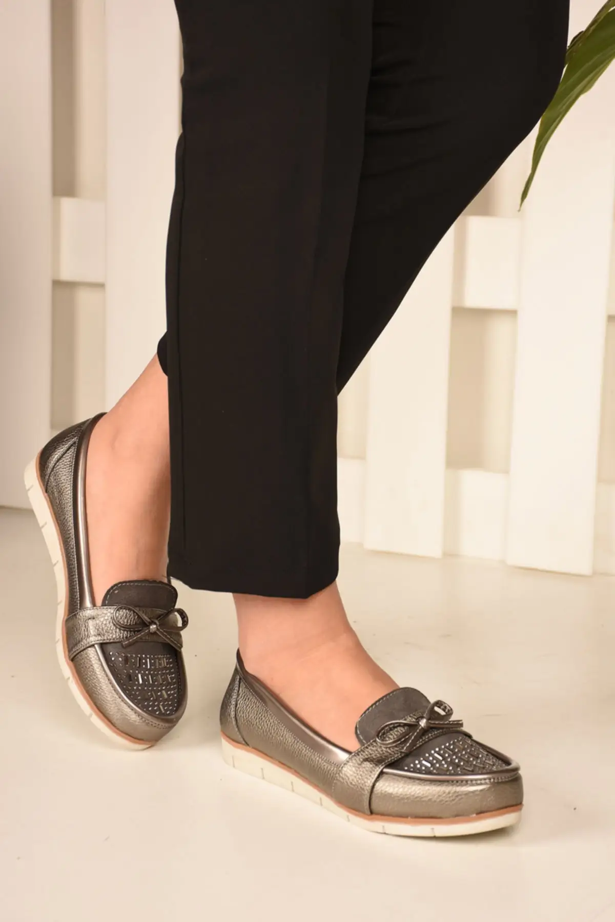 Women Flats Shoes Gray Stone Flat Bottom Casual Shoes Fashion Flats For Ladies Casual Shoes Elegant Flat Summer Footwear
Women Flats Shoes Gray Stone Flat Bottom Casual Shoes Fashion Flats For Ladies Casual Shoes Elegant Flat Summer Footwear