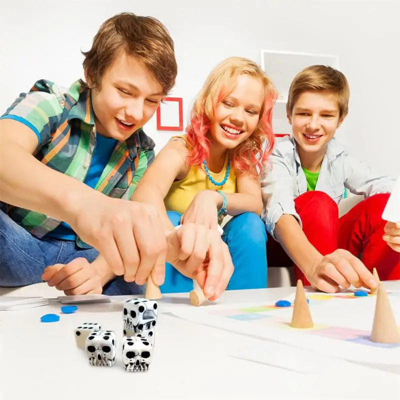 1pc Skeleton Dice Scary Novelty Creative Skull Bone Dice Six Sided Skeleton Club Pub Party Game Toys Resin Dice Kids Adults Toy
1pc Skeleton Dice Scary Novelty Creative Skull Bone Dice Six Sided Skeleton Club Pub Party Game Toys Resin Dice Kids Adults Toy