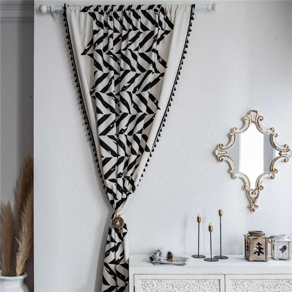 1.5M Width Cotton Linen Printed Black Geometric Curtain Semi-blackout Kitchen Curtain Bay Window Curtain
1.5M Width Cotton Linen Printed Black Geometric Curtain Semi-blackout Kitchen Curtain Bay Window Curtain