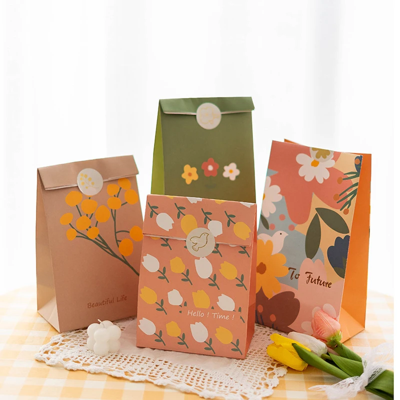New Cute Birthday Gift Bag Kraft Cardboard Sen Series Illustration Gift Companion Snack Candy Packaging Carton Wedding Gift Bag
New Cute Birthday Gift Bag Kraft Cardboard Sen Series Illustration Gift Companion Snack Candy Packaging Carton Wedding Gift Bag