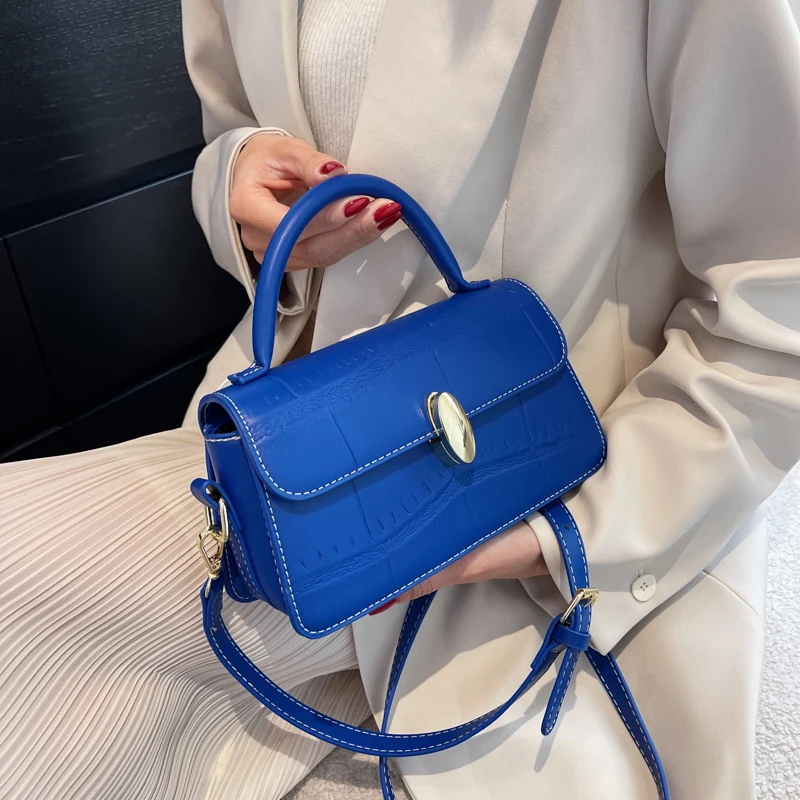 Quality PU Leather Crossbody Shoulder Bags Solid Color Handle for Women 2022 Winter Branded Designer Handbags and Purses Totes
Quality PU Leather Crossbody Shoulder Bags Solid Color Handle for Women 2022 Winter Branded Designer Handbags and Purses Totes