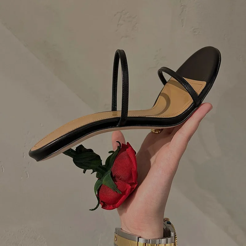 2023 Summer Fashion Rose Unique Design Heels Women's Sandals Open-toe Thin Heels Casual High-heeled Sandals Ladies Slippers 
2023 Summer Fashion Rose Unique Design Heels Women's Sandals Open-toe Thin Heels Casual High-heeled Sandals Ladies Slippers