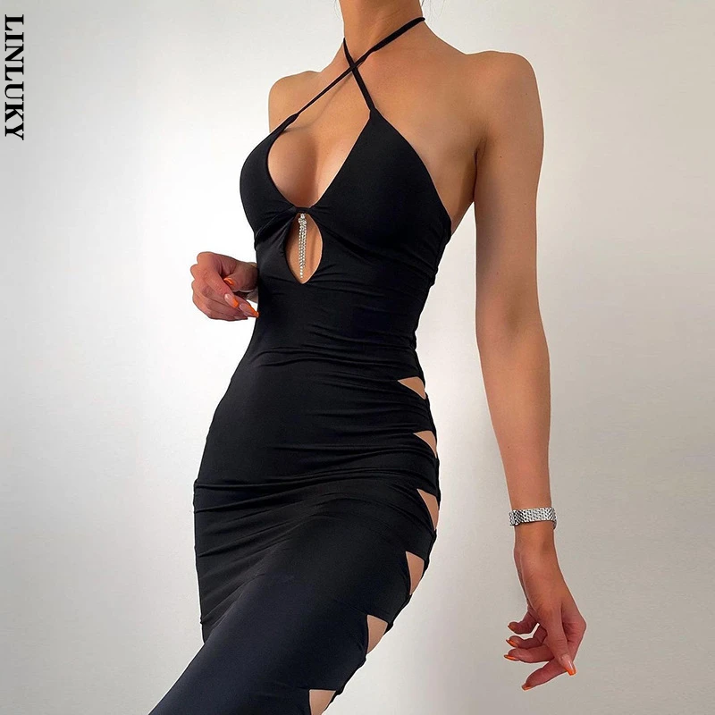 Женское летнее длинное платье с глубоким V-образным вырезом
Женское летнее длинное платье с глубоким V-образным вырезом