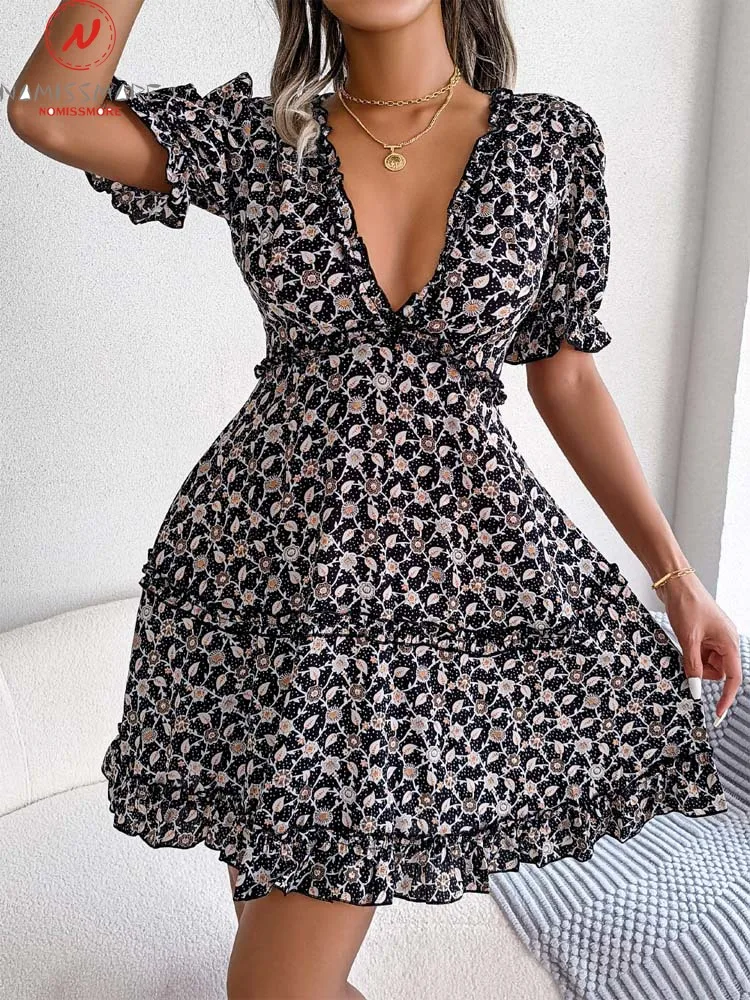 Fashion Women Summer Print A-Line Dress Patchwork Design Ruffles Decor Deep V Short Sleeve High Waist Slim Mini Dress
Fashion Women Summer Print A-Line Dress Patchwork Design Ruffles Decor Deep V Short Sleeve High Waist Slim Mini Dress
