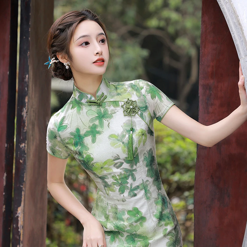 2022 traditinal qipao dress vintage summer new green flower cheongsam women retro chinese style trditional long cheongsam pd
2022 traditinal qipao dress vintage summer new green flower cheongsam women retro chinese style trditional long cheongsam pd