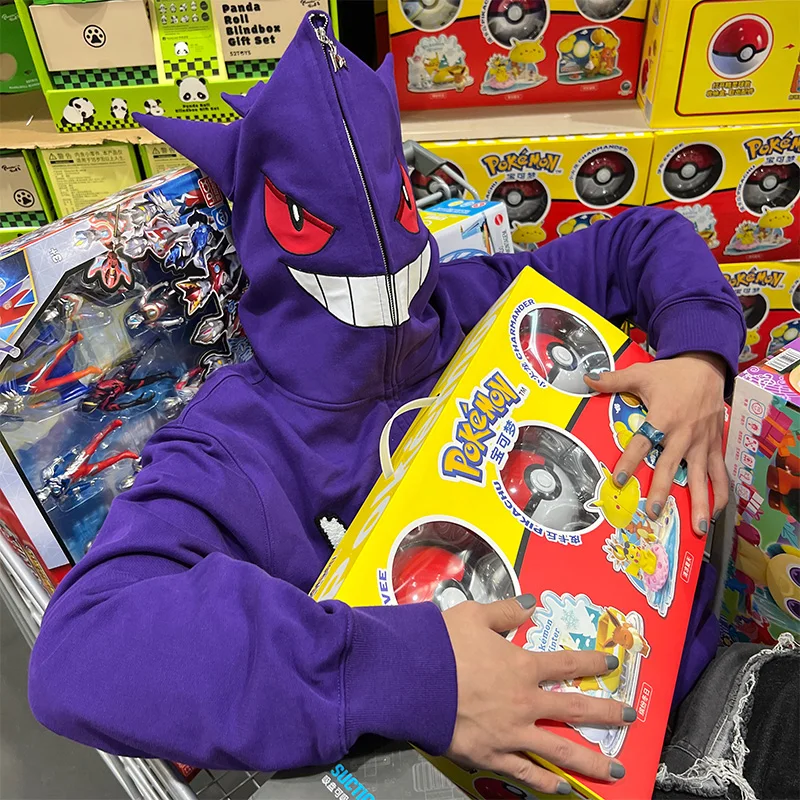 Толстовки с капюшоном Pokemon Gengar, Новый мужской свитер, модная свободная одежда для американских пар, пальто с капюшоном для мальчиков на весну и осень
Толстовки с капюшоном Pokemon Gengar, Новый мужской свитер, модная свободная одежда для американских пар, пальто с капюшоном для мальчиков на весну и осень