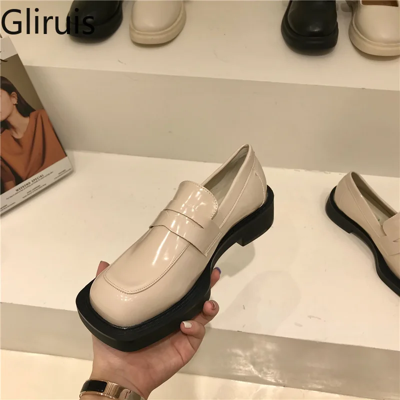 Brand Design British Style Chunky Heel Platform Women's Loafers 2022 New Patent Leather Square Toe Goth Shoes Women White Shoes
Brand Design British Style Chunky Heel Platform Women's Loafers 2022 New Patent Leather Square Toe Goth Shoes Women White Shoes