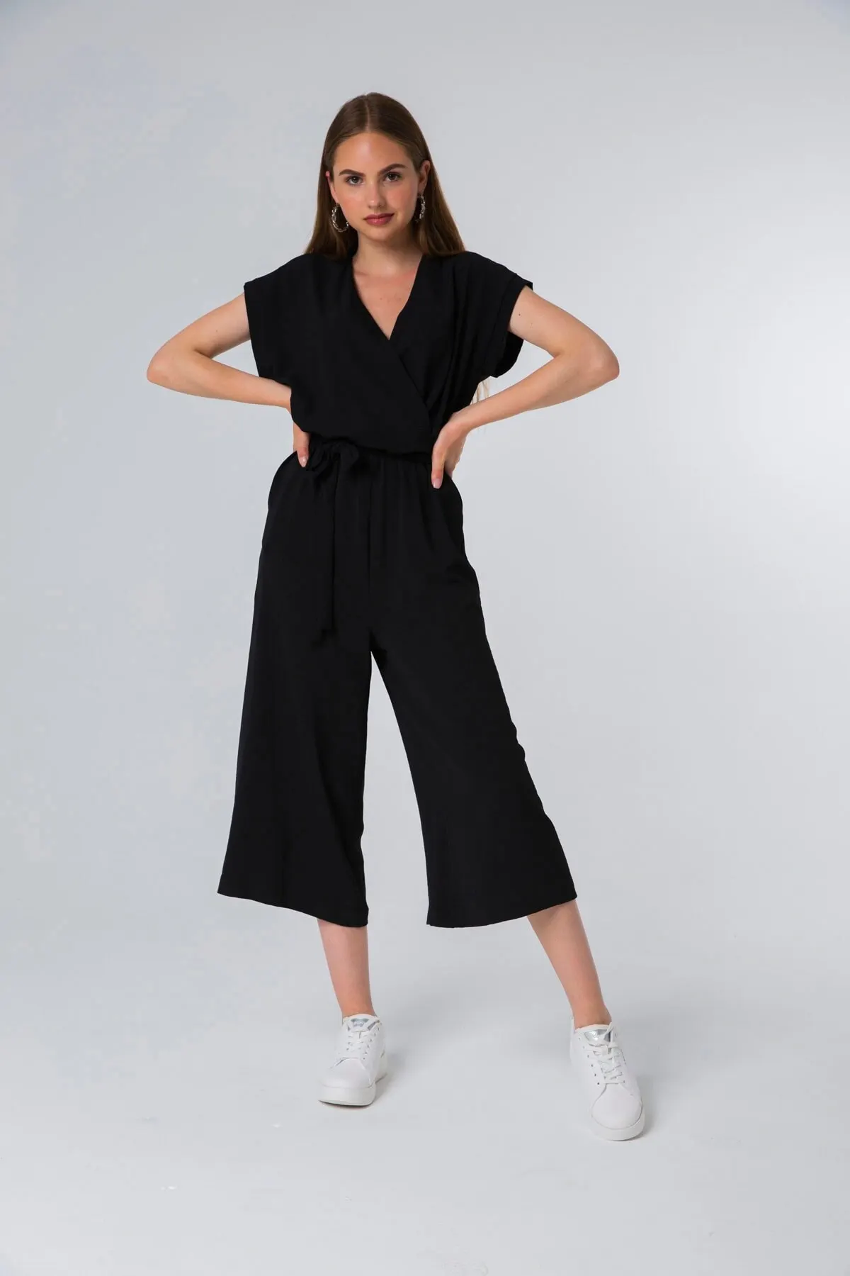 Women's Overalls aerobics Fabric Style Hot Casual Sleeveless Loose Baggy Trousers Jumpsuit Jumpsuit Pants Romper Jumpsuit Jumpsuit
Women's Overalls aerobics Fabric Style Hot Casual Sleeveless Loose Baggy Trousers Jumpsuit Jumpsuit Pants Romper Jumpsuit Jumpsuit