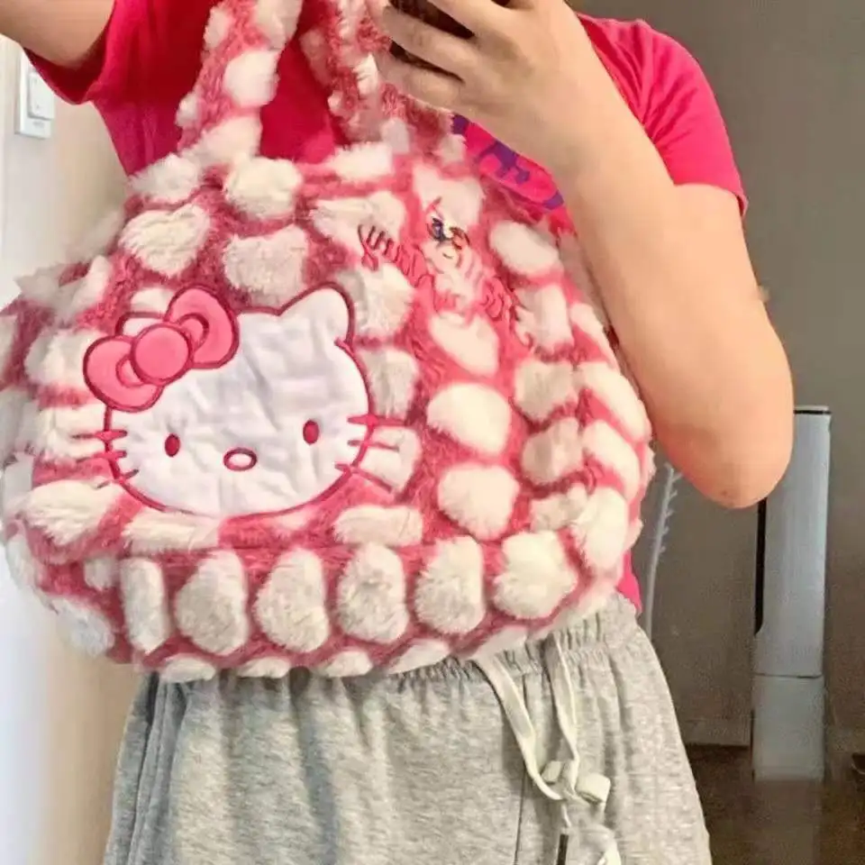 Симпатичная мультяшная плюшевая осенне-зимняя сумка через плечо Sanrio, Милая женская сумка-тоут Hello Kitty в форме сердца, вогнутая сумка, подарок...
Симпатичная мультяшная плюшевая осенне-зимняя сумка через плечо Sanrio, Милая женская сумка-тоут Hello Kitty в форме сердца, вогнутая сумка, подарок...