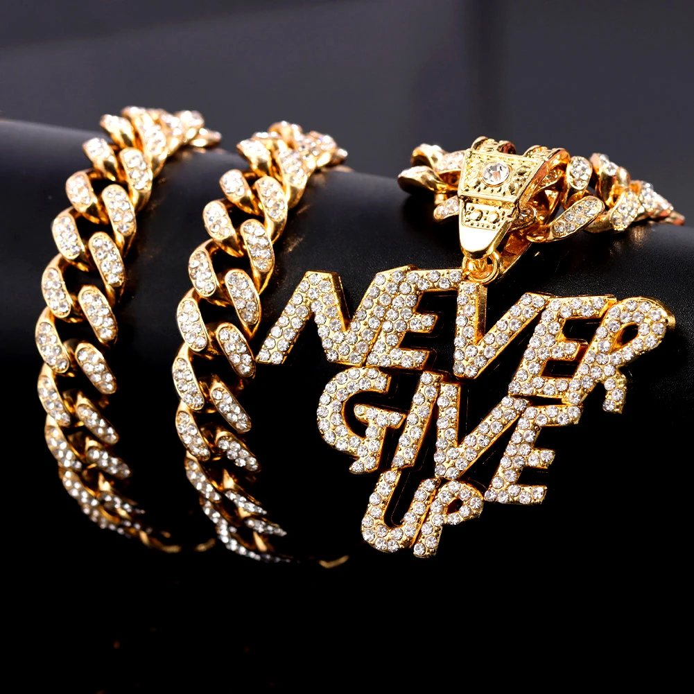 New Men Women NEVER GIVE UP Letter Pendant Necklace Iced Out Bling Crystal 13mm Cuban Link Chain Necklaces Hip Hop Jewelry Gift
New Men Women NEVER GIVE UP Letter Pendant Necklace Iced Out Bling Crystal 13mm Cuban Link Chain Necklaces Hip Hop Jewelry Gift