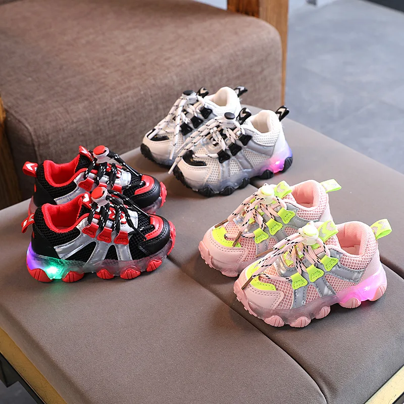 Children's LED Lighting Korean Girls' Sports Shoes Boys' Luminous Breathable Net Shoes Students' Running Shoes Baby Gilrs Shoes
Children's LED Lighting Korean Girls' Sports Shoes Boys' Luminous Breathable Net Shoes Students' Running Shoes Baby Gilrs Shoes