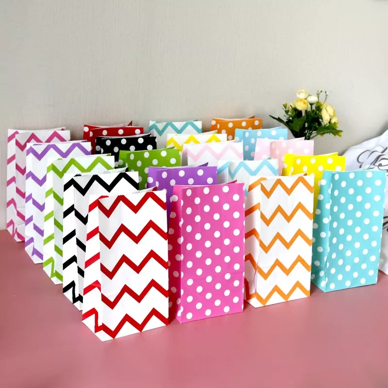 New paper bag Stand up Wave colored paper bags 24x13x8cm Favor Open Top Gift Packing paper Treat gift Bag wholesale
New paper bag Stand up Wave colored paper bags 24x13x8cm Favor Open Top Gift Packing paper Treat gift Bag wholesale