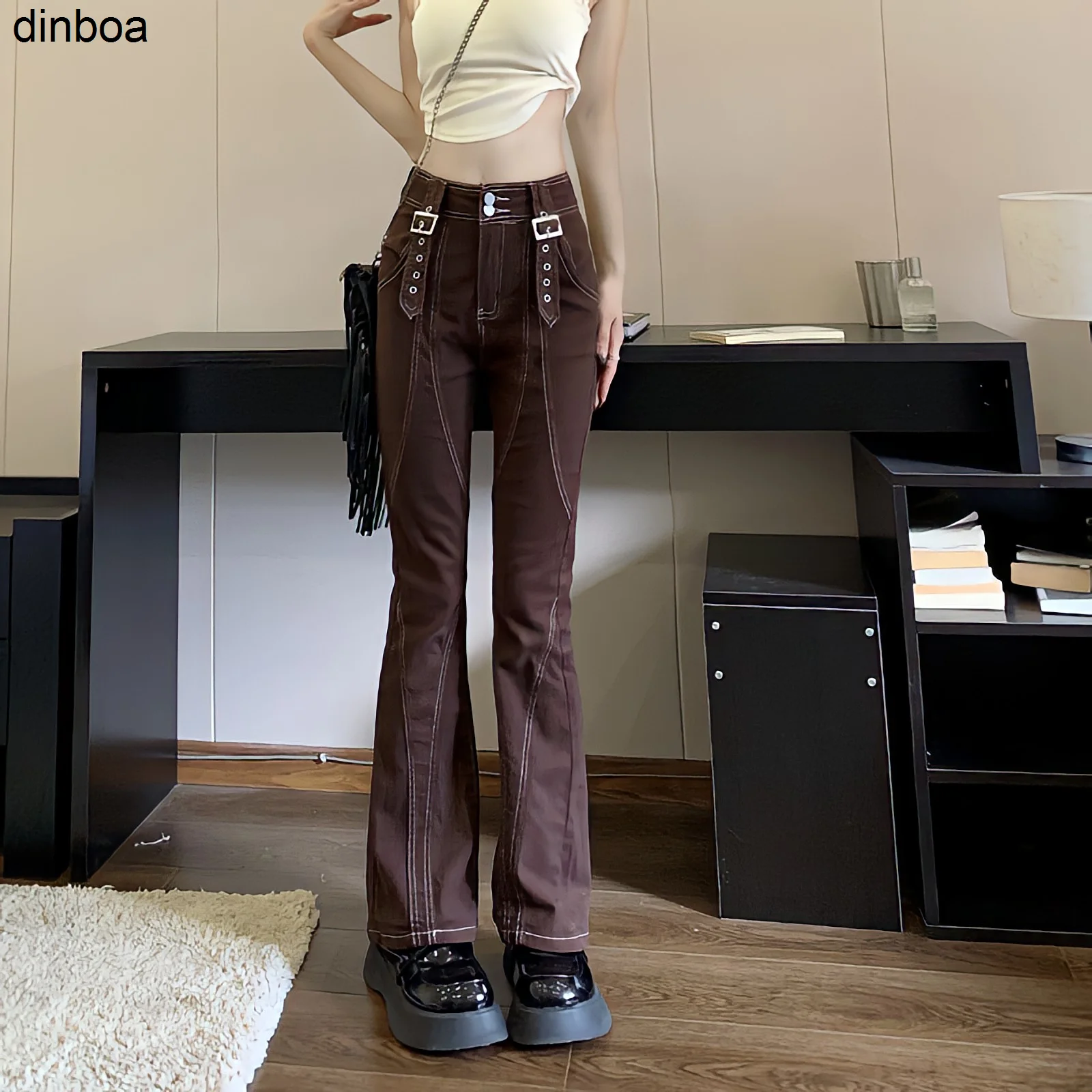 Brown Jeans Flared Pants Women High Waist Vintage Korean Fashion Y2k Streetwear Design Sense Commuter Casual Wide Leg Trousers
Brown Jeans Flared Pants Women High Waist Vintage Korean Fashion Y2k Streetwear Design Sense Commuter Casual Wide Leg Trousers