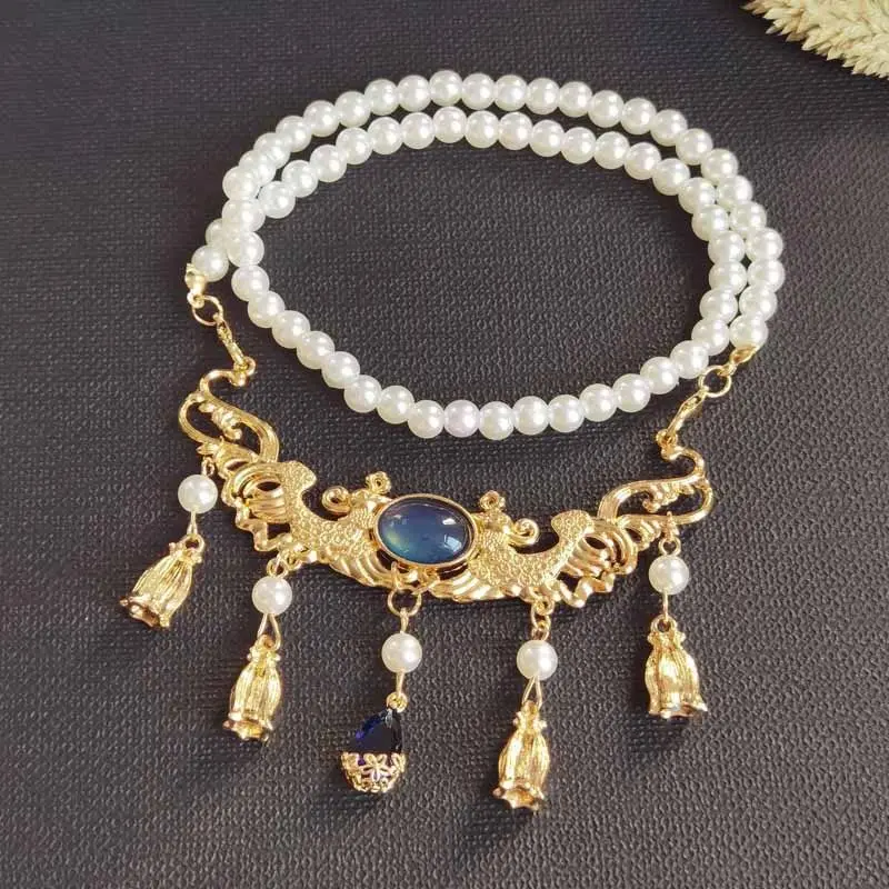 Ancient Han Costume, Ming Dynasty based Ru skirt with accessories, imitation pearl, soft necklace, hair ornaments, vintage foreh
Ancient Han Costume, Ming Dynasty based Ru skirt with accessories, imitation pearl, soft necklace, hair ornaments, vintage foreh