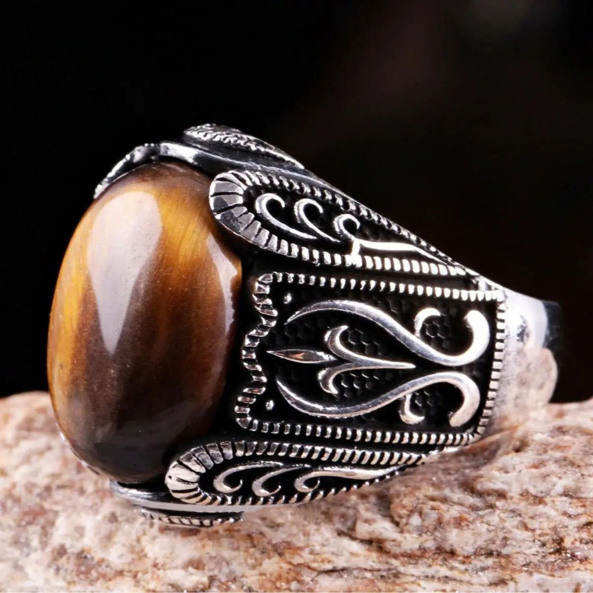 Hot New Vintage Fashion Yellow Tiger Stone Braided Stripe Ring for Women Men Punk Party Jewelry Gift
Hot New Vintage Fashion Yellow Tiger Stone Braided Stripe Ring for Women Men Punk Party Jewelry Gift