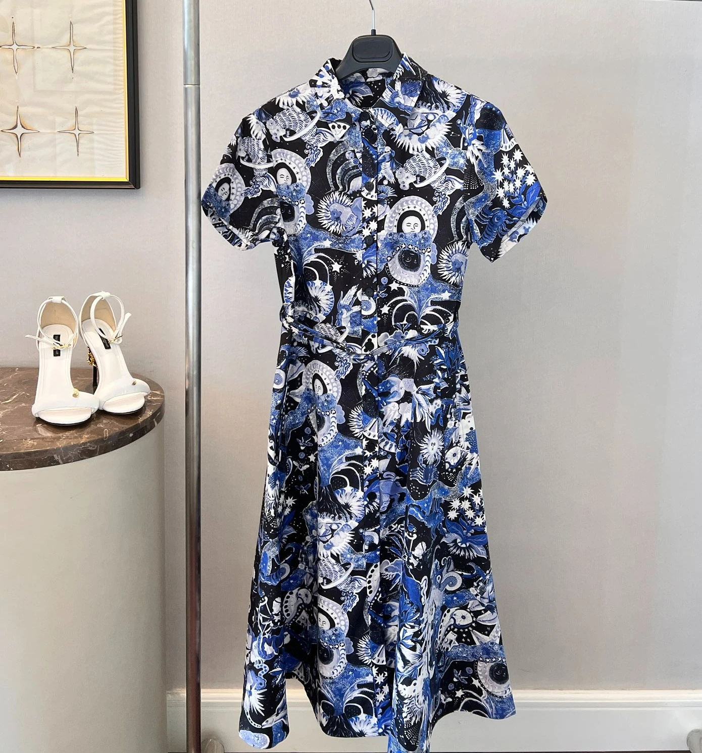 Top Quality 2022 New Summer D Style Women Dress Printing blue Flower Bohemian A-LINE Mid-Calf Dress for Elegant Lady
Top Quality 2022 New Summer D Style Women Dress Printing blue Flower Bohemian A-LINE Mid-Calf Dress for Elegant Lady