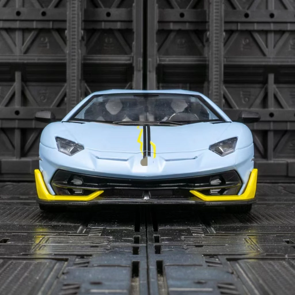 1:24 High Simulation Alloy Static Car Model Switchable Open Collection Gifts for Fans Kids
1:24 High Simulation Alloy Static Car Model Switchable Open Collection Gifts for Fans Kids