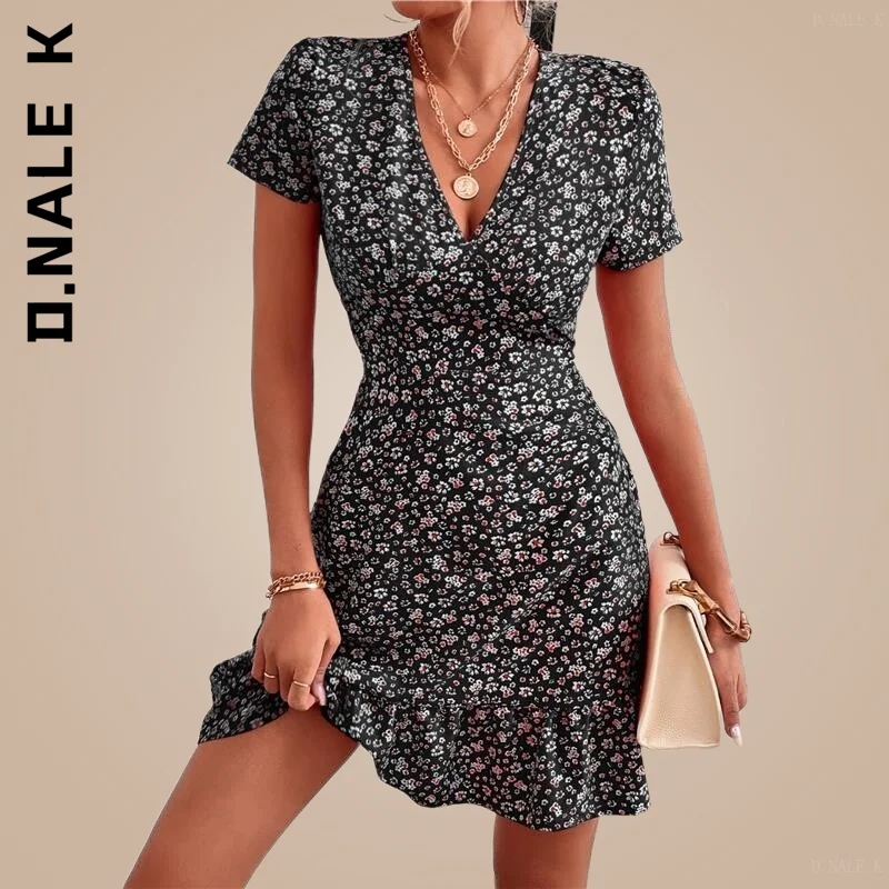 D.Nale K V Neck Slim Floral Print Mini Sundress Sexy Short Dress Women Ladies Casual Boho Beach A-line Dress Vintage
D.Nale K V Neck Slim Floral Print Mini Sundress Sexy Short Dress Women Ladies Casual Boho Beach A-line Dress Vintage