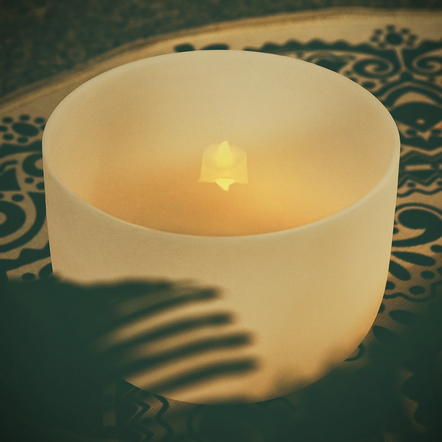 Чакра для медитации KVKA, чакра 8 дюймов с матовым кварцевым кристаллом для звуковой терапии, 432 Гц/440 Гц
Чакра для медитации KVKA, чакра 8 дюймов с матовым кварцевым кристаллом для звуковой терапии, 432 Гц/440 Гц