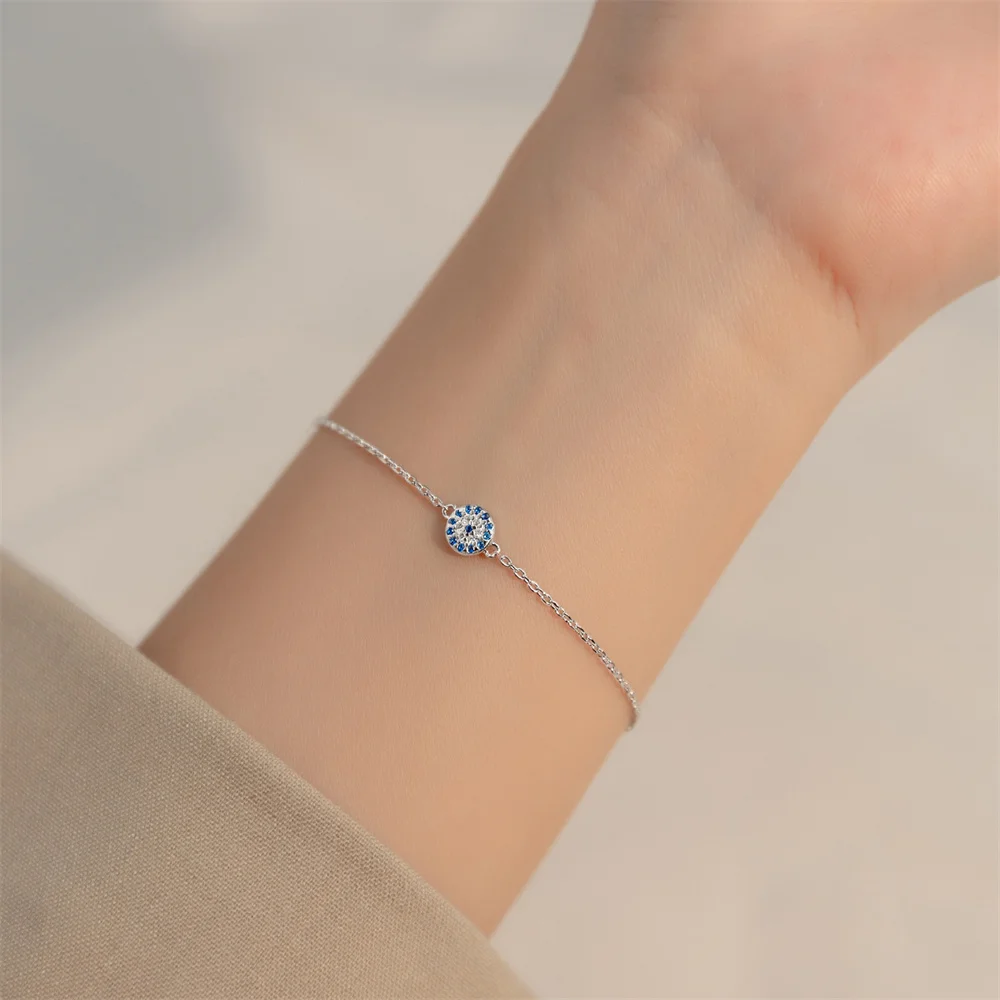 Women's bracelet Devil's Eye Europe and America S925 sterling silver retro exquisite luxury Korean blue eye personalized jewelry
Women's bracelet Devil's Eye Europe and America S925 sterling silver retro exquisite luxury Korean blue eye personalized jewelry
