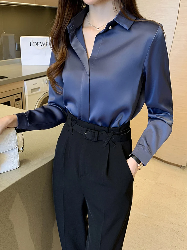 Zoki Fashion Satin Korean Office Lady Shirt Casual Long Sleeve Loose V Neck Women Blouse Harajuku Solid Color All Match Top New
Zoki Fashion Satin Korean Office Lady Shirt Casual Long Sleeve Loose V Neck Women Blouse Harajuku Solid Color All Match Top New