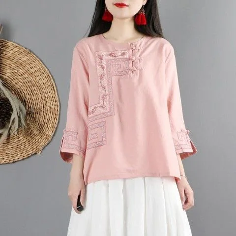 New Loose Women's Cotton and Linen Wild Retro Literary Blouse Round Neck Embroidery Women's Shirt Harajuku Fashion Tops
New Loose Women's Cotton and Linen Wild Retro Literary Blouse Round Neck Embroidery Women's Shirt Harajuku Fashion Tops