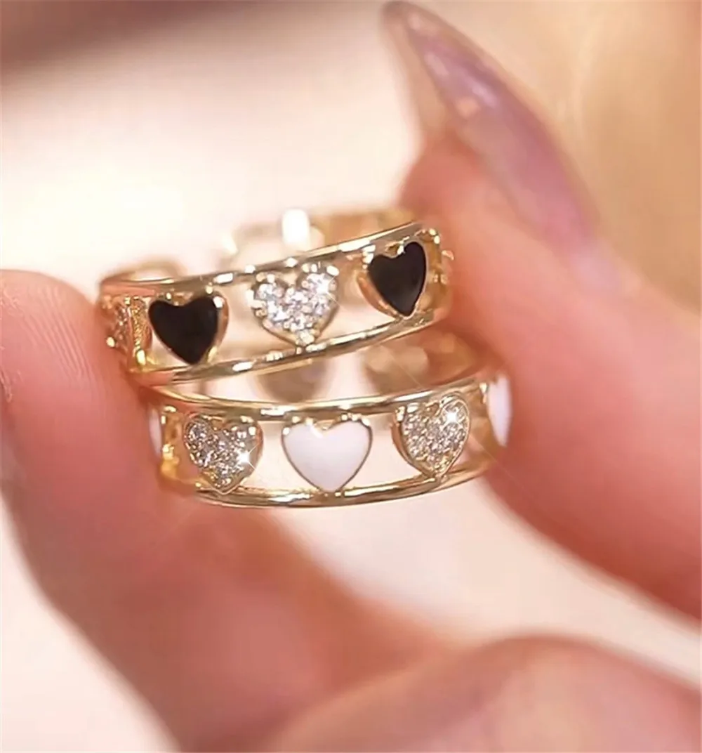 French New Fashion Hollow Ring Luxury Shiny Zircon Heart Glaze Delicate Opening Ring Women's Ring Party Jewelry Birthday Gift
French New Fashion Hollow Ring Luxury Shiny Zircon Heart Glaze Delicate Opening Ring Women's Ring Party Jewelry Birthday Gift