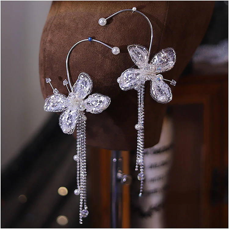 Mori sweet bride wedding crystal earrings hang white gauze tassel earrings wedding hair accessories
Mori sweet bride wedding crystal earrings hang white gauze tassel earrings wedding hair accessories