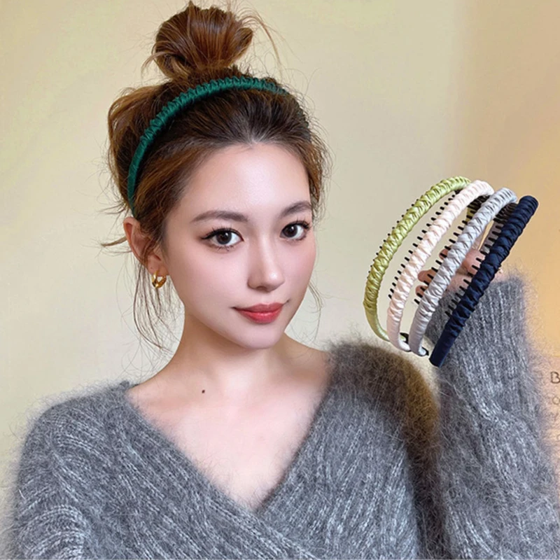 New Fashion Non-Slip Hair Hoops for Women Girls Hair Band With Teeth Comb Headband Retro Fabric Hairband Hair Accessories
New Fashion Non-Slip Hair Hoops for Women Girls Hair Band With Teeth Comb Headband Retro Fabric Hairband Hair Accessories