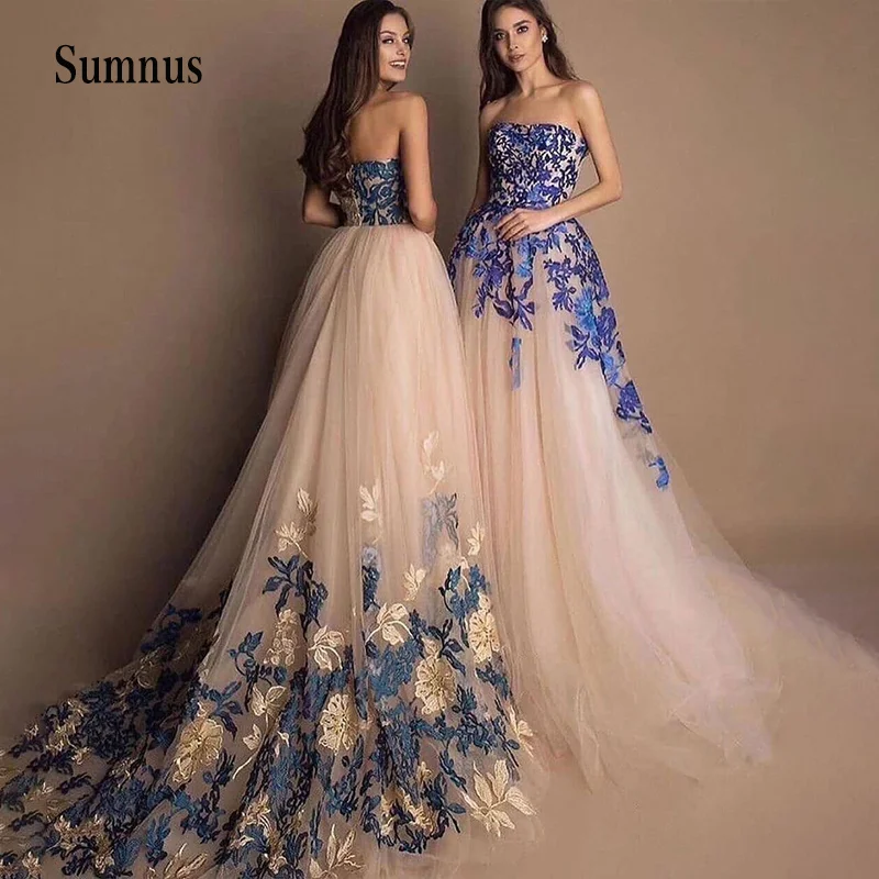 Elegant Flower Appliques Wedding Dress Strapless Back Zipper Sleeveless Long Princess Bride Gown Women Prom Party Robe de Mariee
Elegant Flower Appliques Wedding Dress Strapless Back Zipper Sleeveless Long Princess Bride Gown Women Prom Party Robe de Mariee