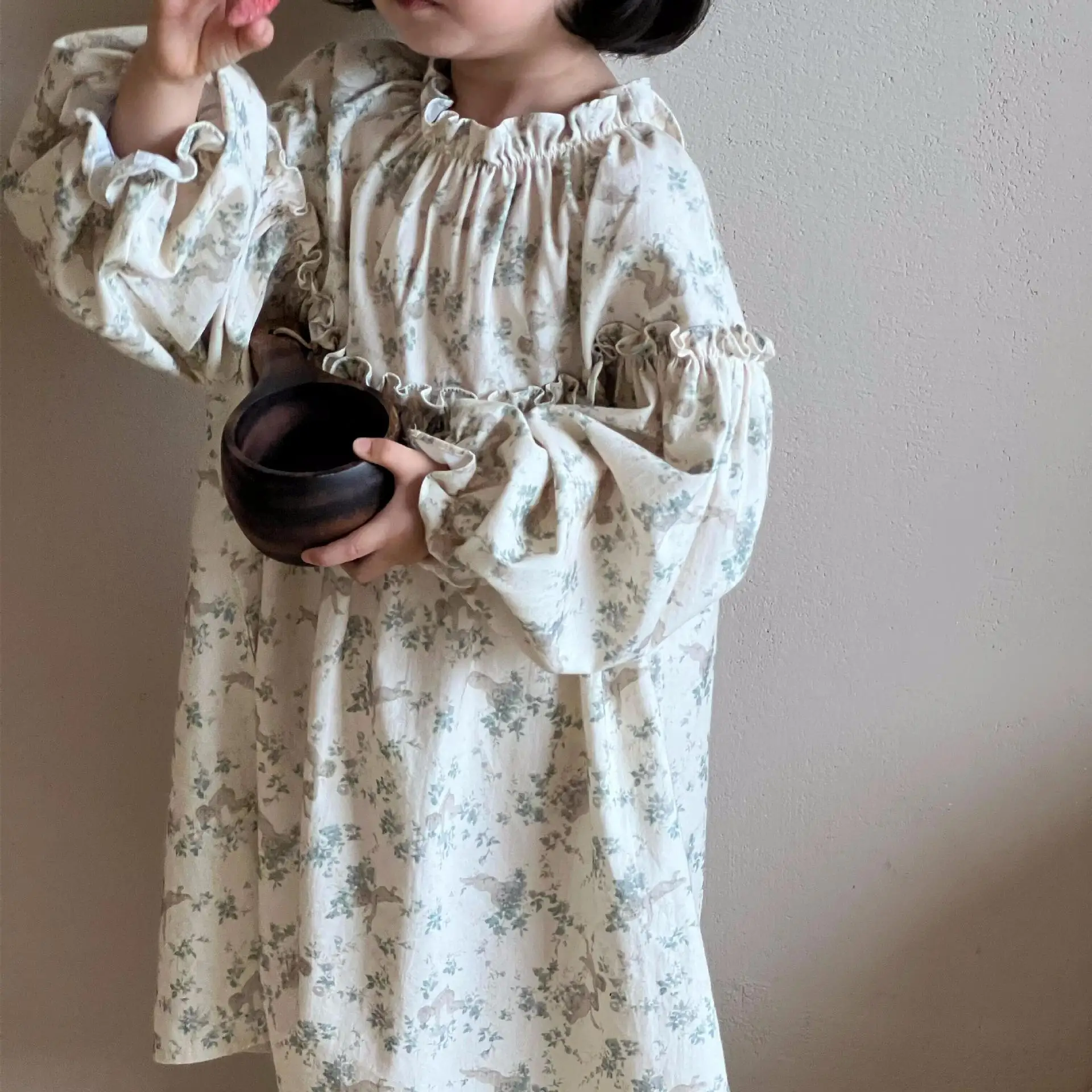 HoneyCherry Autumn New Girl's Cute Printed Doll Collar Cotton Dresses Flower Girl Dresses Princess Dress for Girls
HoneyCherry Autumn New Girl's Cute Printed Doll Collar Cotton Dresses Flower Girl Dresses Princess Dress for Girls