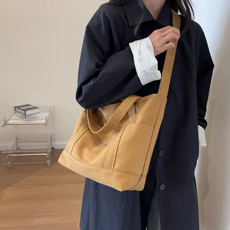 Women's Shoulder Bags 2023 Fashion Large Handbag Korean Messenger Simple Book Bag for Women Canvas Girl Student Satchel Female
Women's Shoulder Bags 2023 Fashion Large Handbag Korean Messenger Simple Book Bag for Women Canvas Girl Student Satchel Female