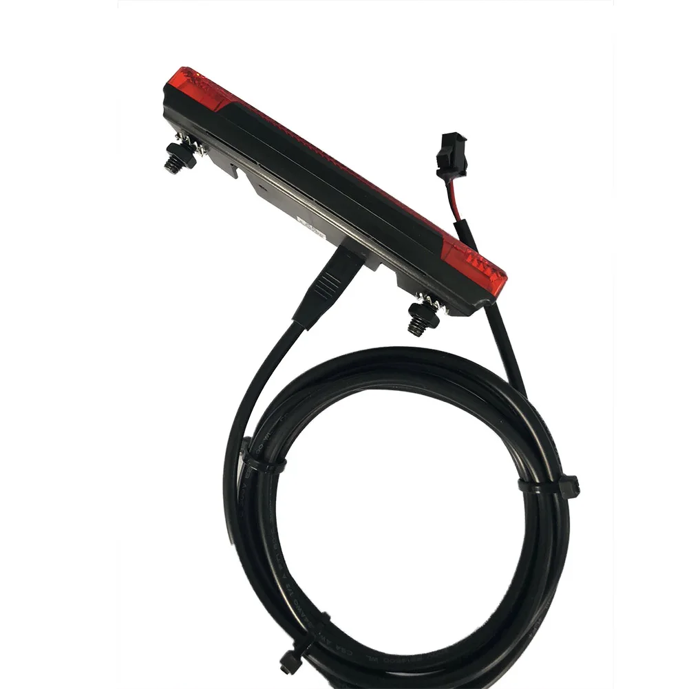 Set Tail Light Tail light LED Light Cable Portable Wire Lead E-scooter Ebike Electric Bicycle Outdoor Rear Lamp
Set Tail Light Tail light LED Light Cable Portable Wire Lead E-scooter Ebike Electric Bicycle Outdoor Rear Lamp