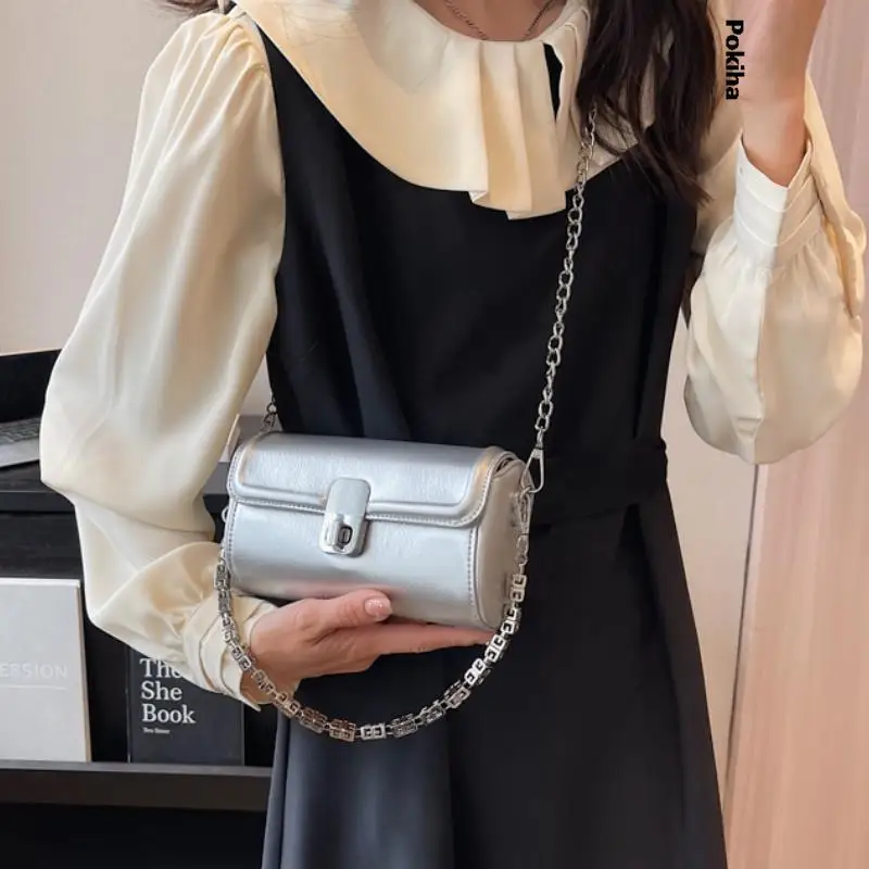 Versatile Ins Small Handbags For Women High Fashion Solid Color Shoulder Bags Metal Chain Crossbody Bags 2023 Designer Summer
Versatile Ins Small Handbags For Women High Fashion Solid Color Shoulder Bags Metal Chain Crossbody Bags 2023 Designer Summer