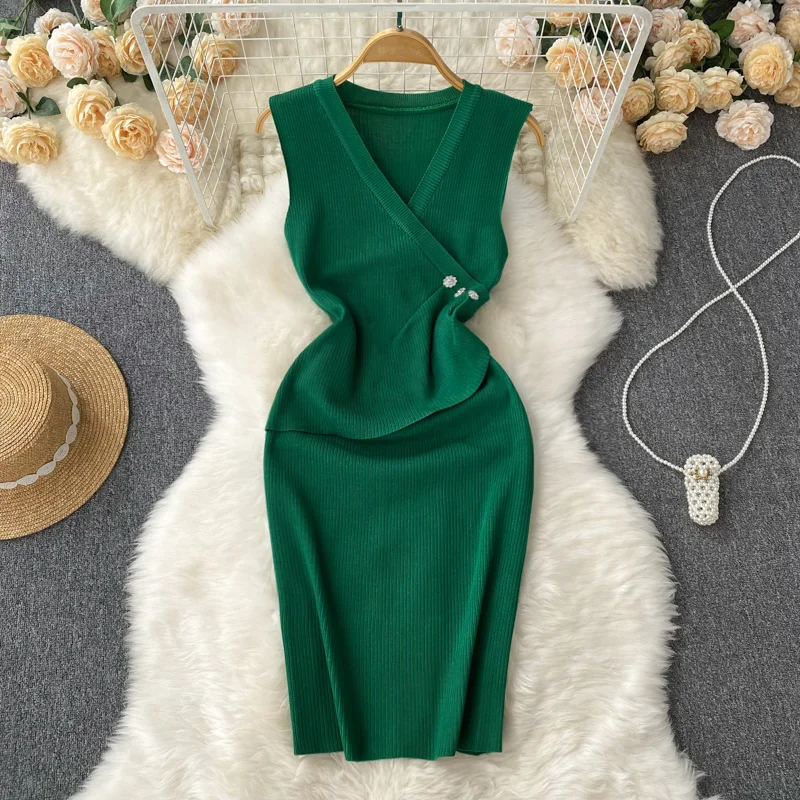 Y2k Knitting Women V Neck Dresses Buttons Lace Up Green Sleeveless Vestidos Female Bodycon De Mujer Woman Clothes Dropshipping
Y2k Knitting Women V Neck Dresses Buttons Lace Up Green Sleeveless Vestidos Female Bodycon De Mujer Woman Clothes Dropshipping