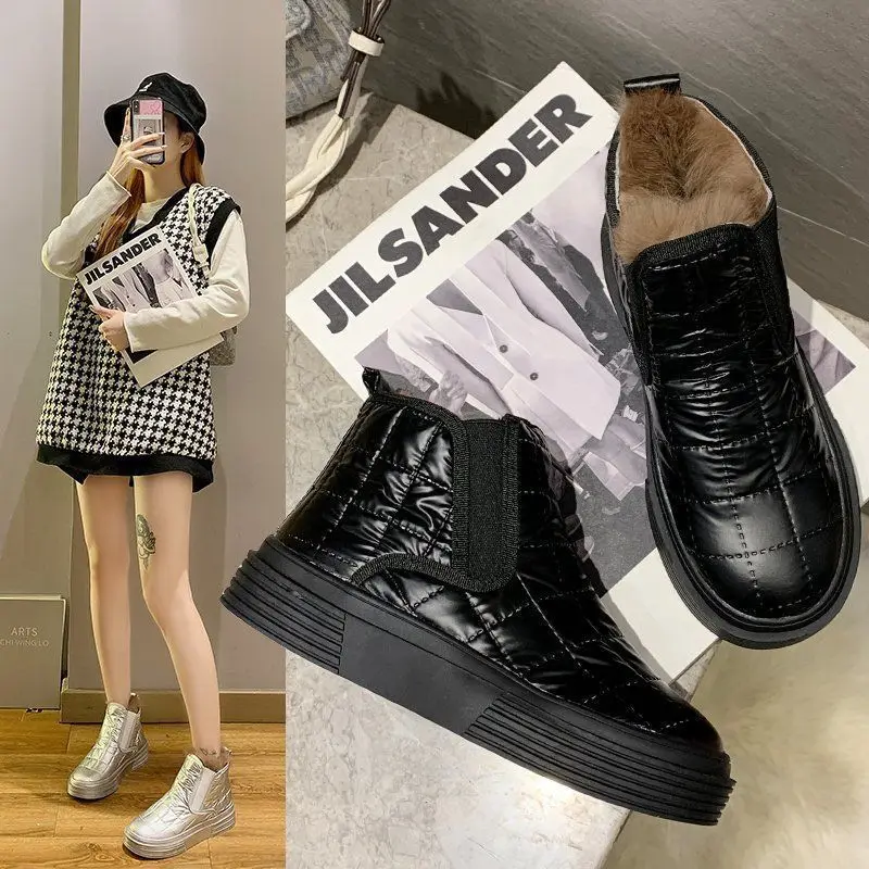 Women Ankle Boots The New fashion Waterproof Non-Slip Winter Boots Warm Snow Boots Plus Cotton Plush Shoes For Women
Women Ankle Boots The New fashion Waterproof Non-Slip Winter Boots Warm Snow Boots Plus Cotton Plush Shoes For Women
